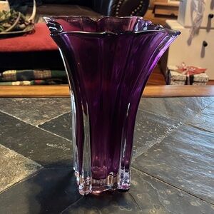 Elegant Purple Vera Wang FTD Glass Vase